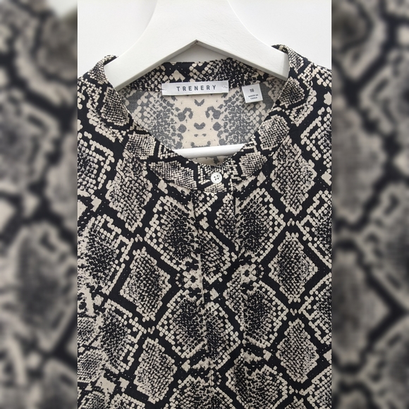 Trenery, Shirt dress, Size 18, python pattern. - Picture 3 of 5